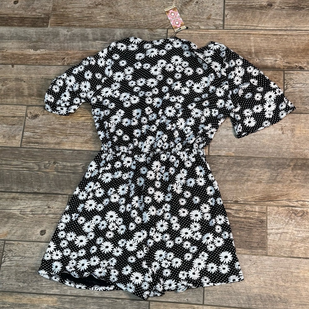 Romper​​ - Picture 7 of 7